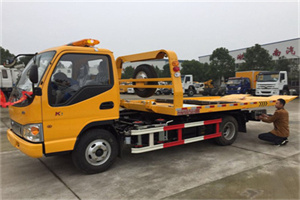 碑林区哪里有拖车服务